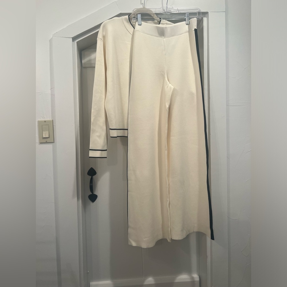 Mango 2 piece ecru knitted set with tags